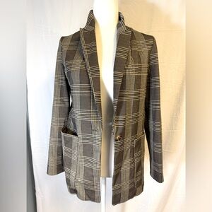H&M women’s light weight blazer, size 4